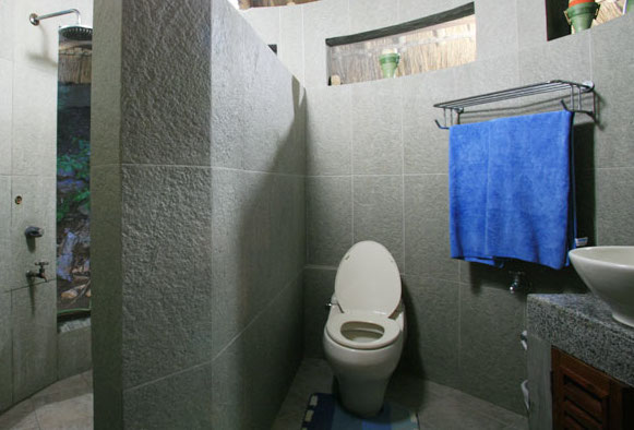 bathroom5.jpg