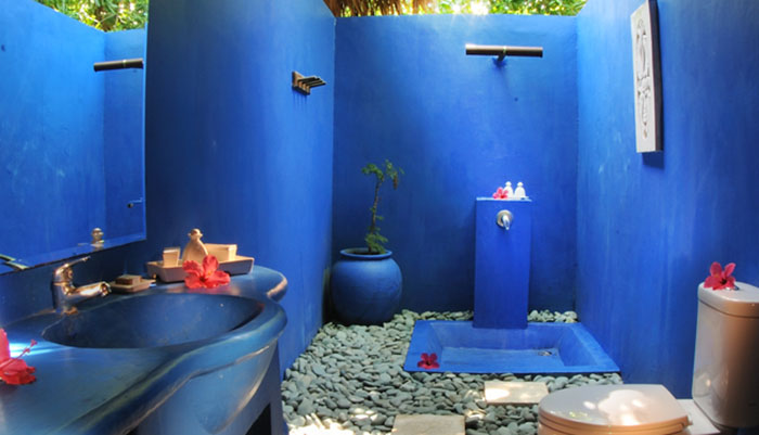 villa-bathroom.jpg